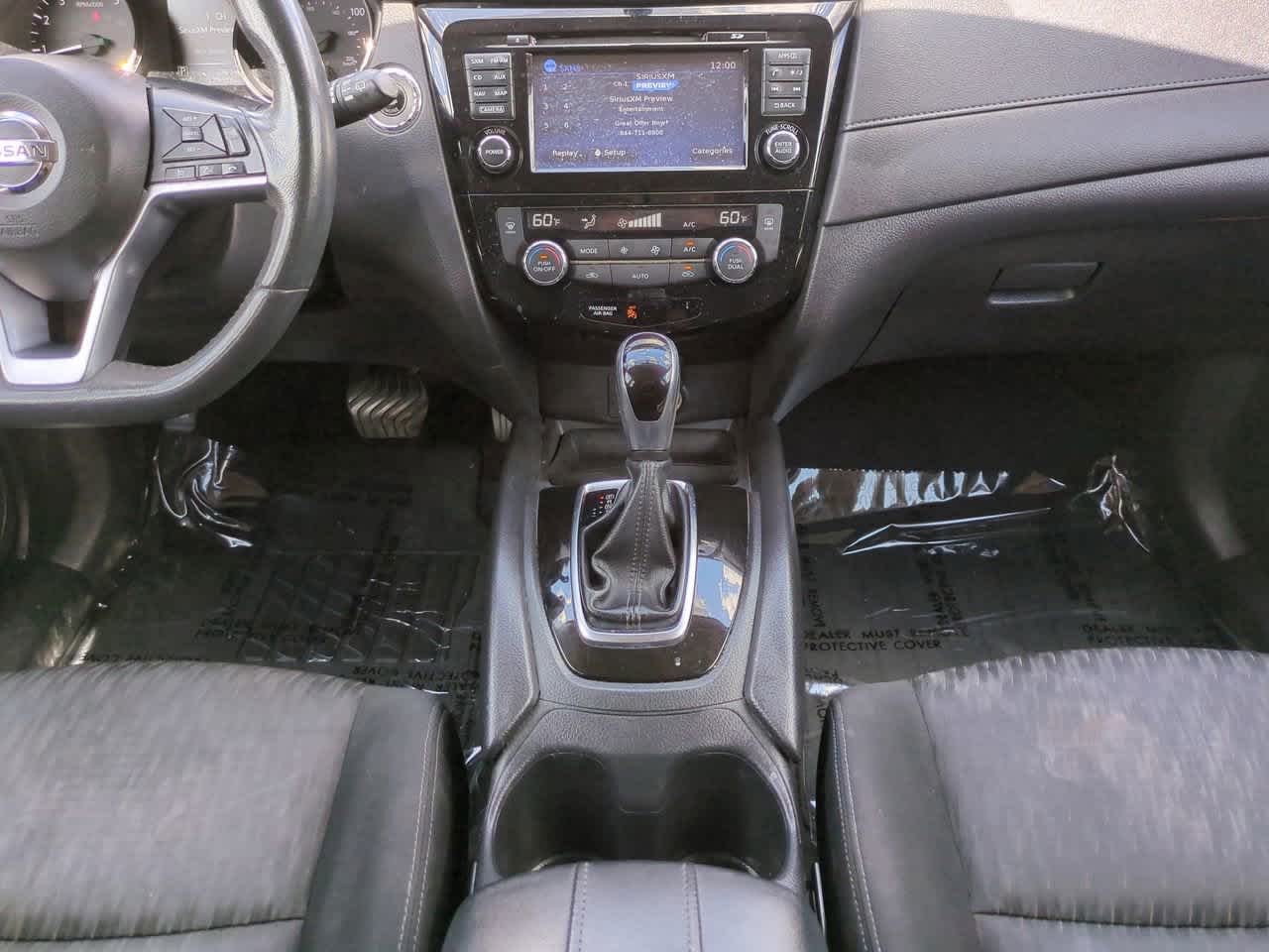 Thumbnail: 2017 Nissan Rogue - 18
