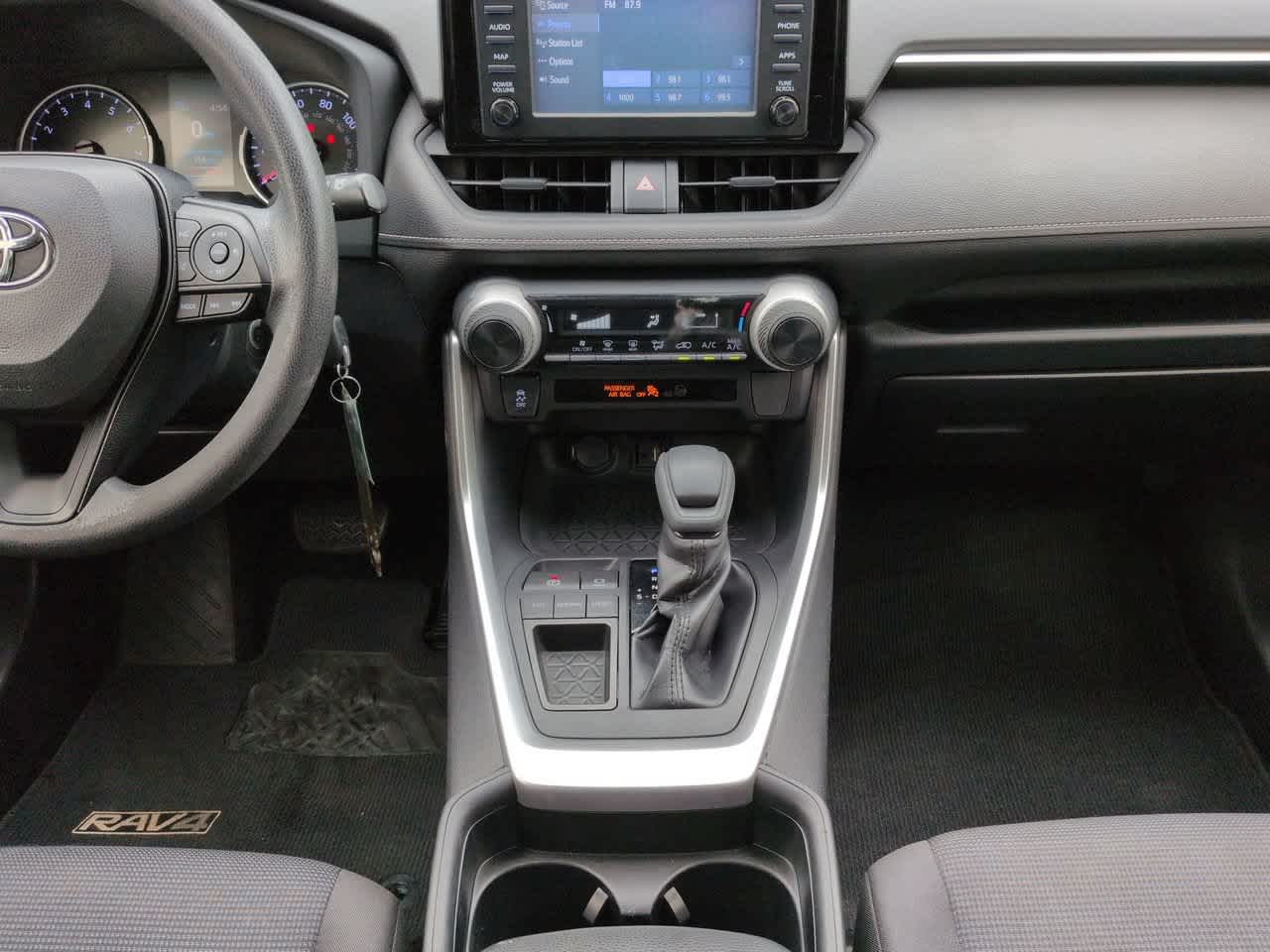 Thumbnail: 2019 Toyota RAV4 - 18
