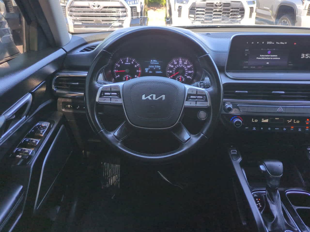 Thumbnail: 2022 Kia Telluride - 16