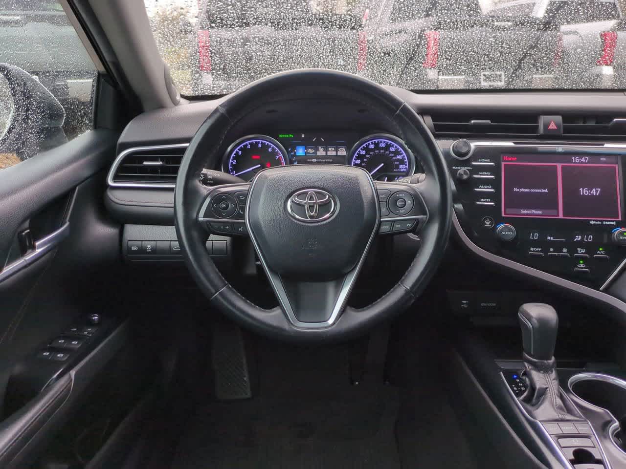 Thumbnail: 2018 Toyota Camry - 15