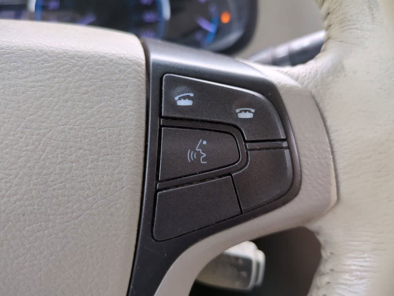 Thumbnail: 2011 Toyota Sienna - 26