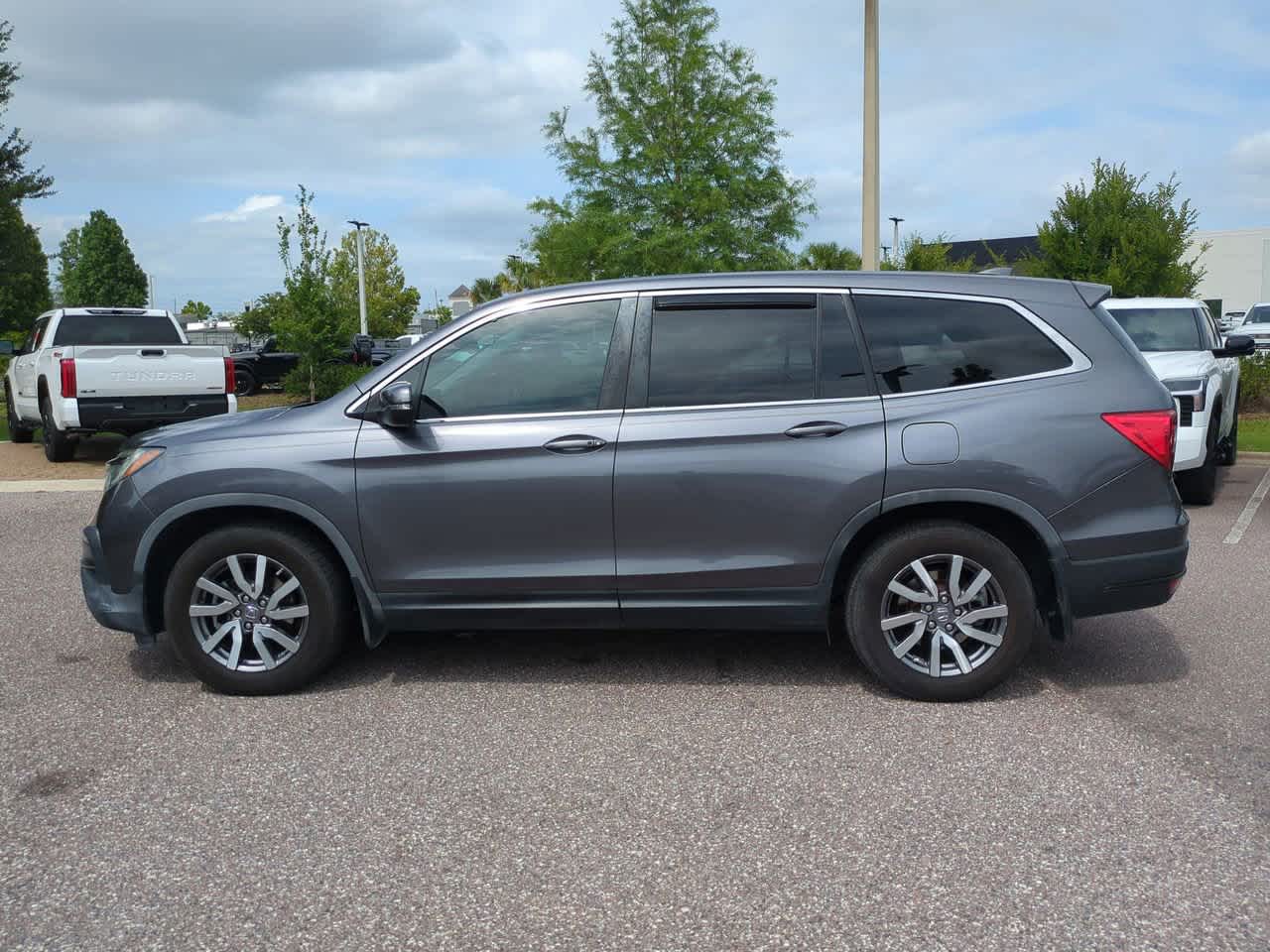 Thumbnail: 2020 Honda Pilot - 2