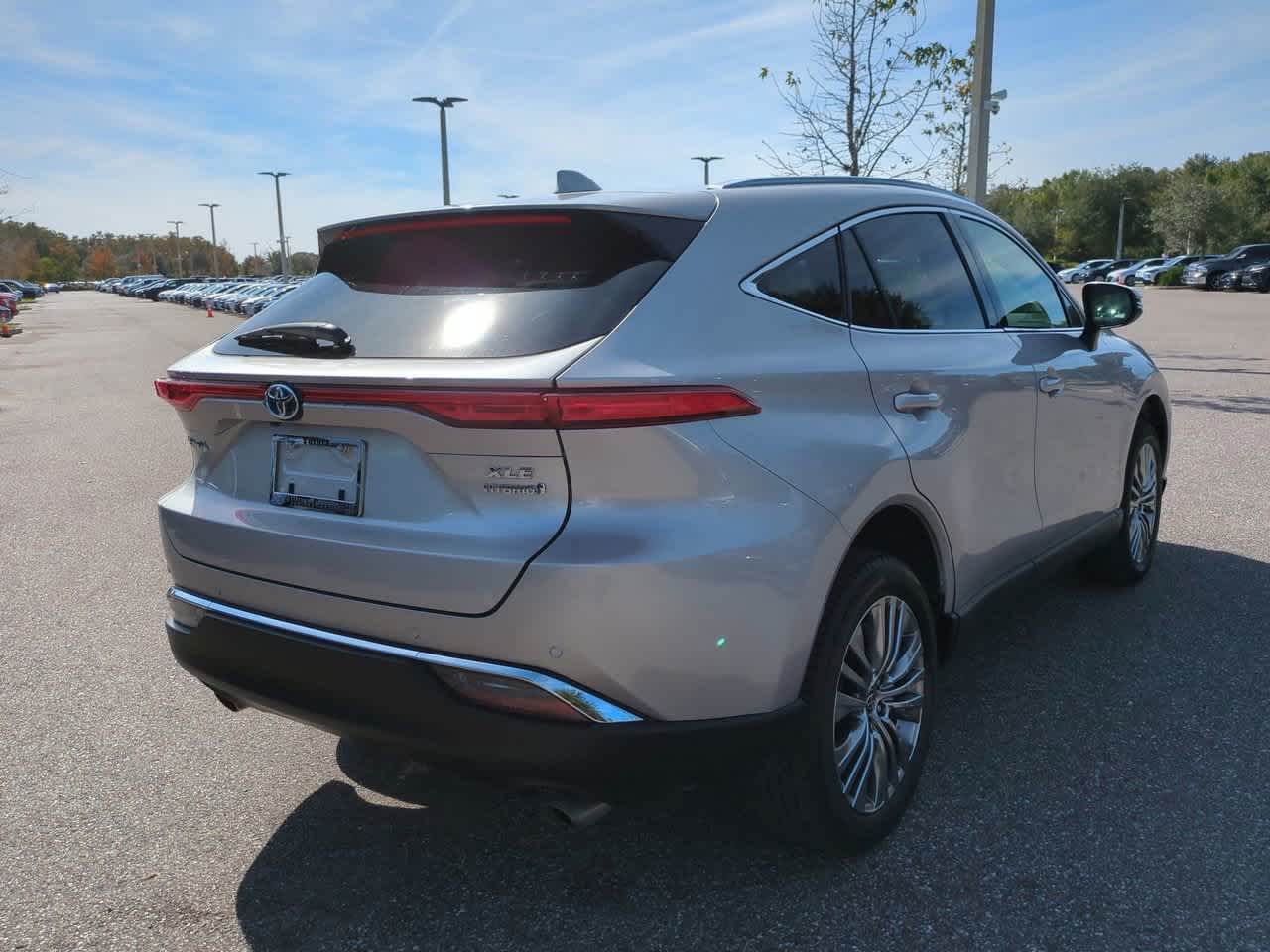 Thumbnail: 2021 Toyota Venza - 6