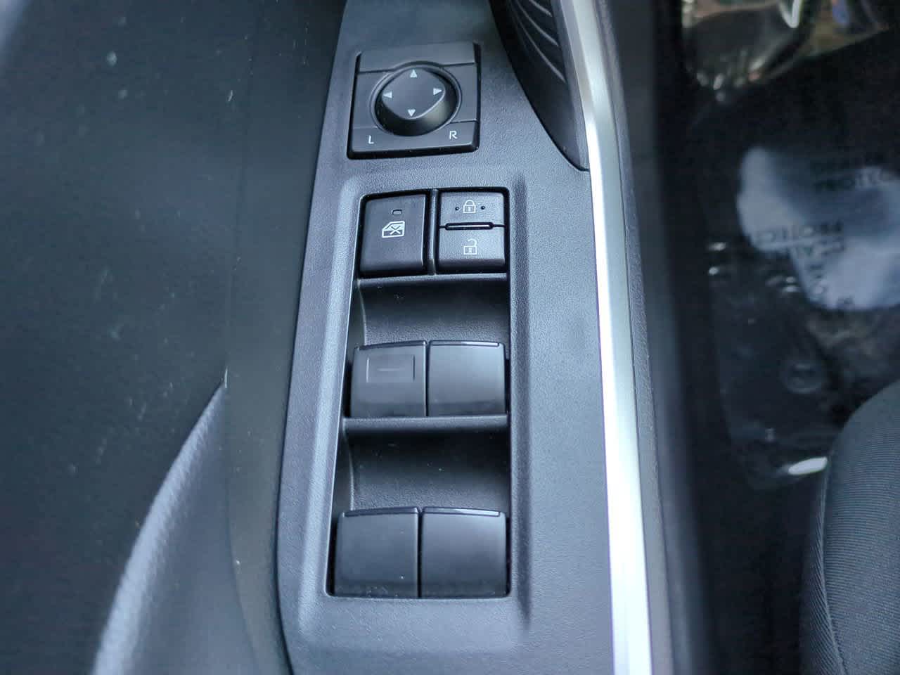 Thumbnail: 2024 Toyota RAV4 - 21