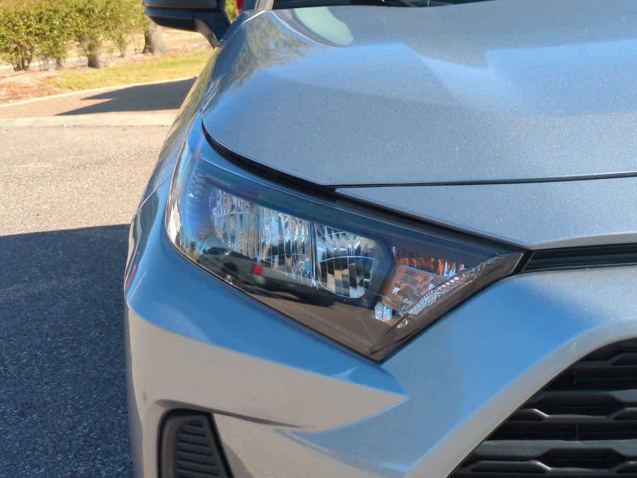 Thumbnail: 2022 Toyota RAV4 - 10