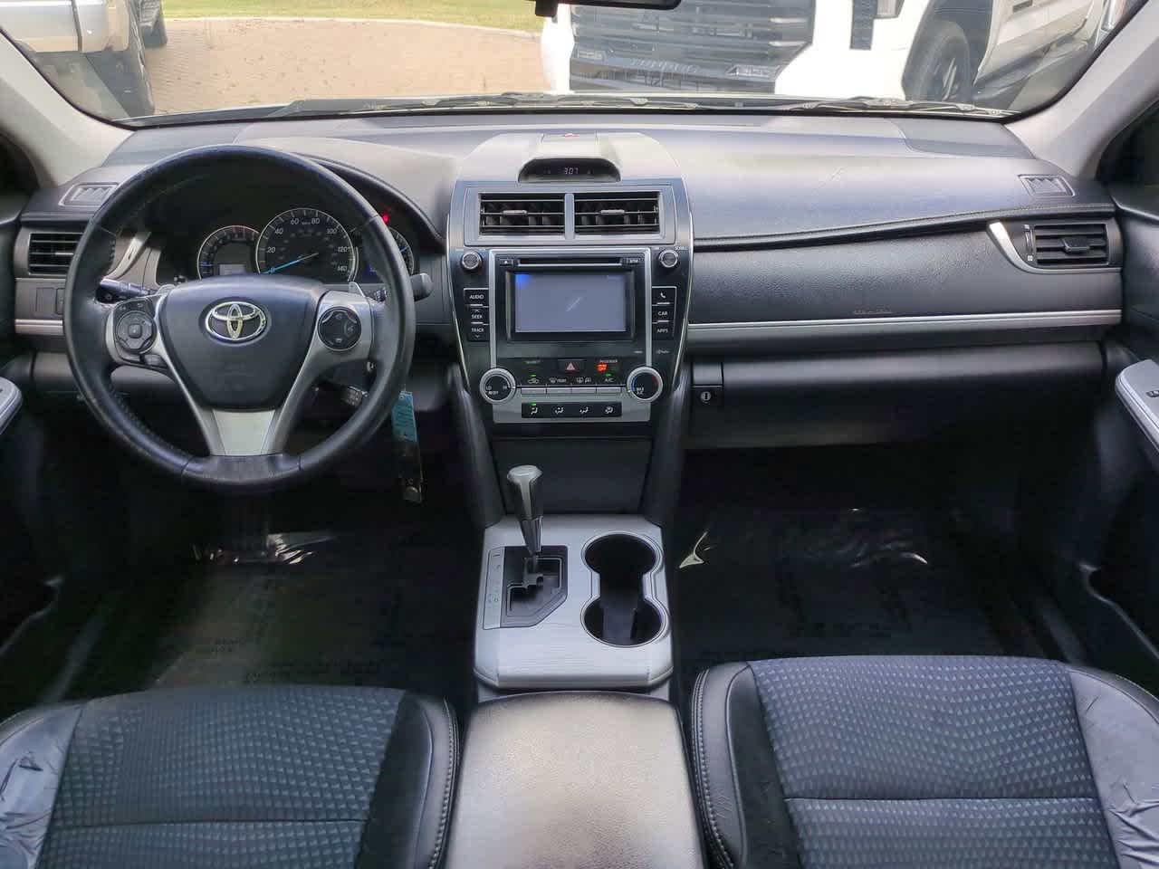 Thumbnail: 2012 Toyota Camry - 14