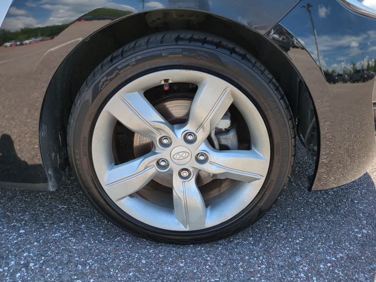 Thumbnail: 2014 Hyundai Veloster - 11