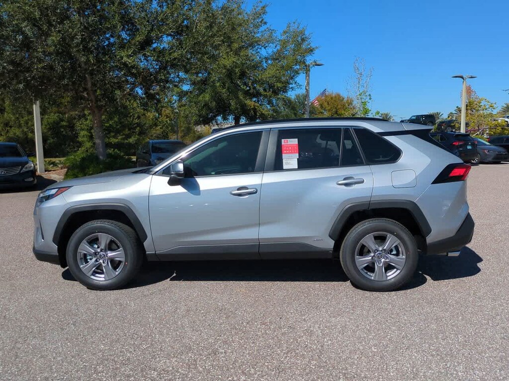 New 2025 Toyota RAV4 Hybrid XLE SUV