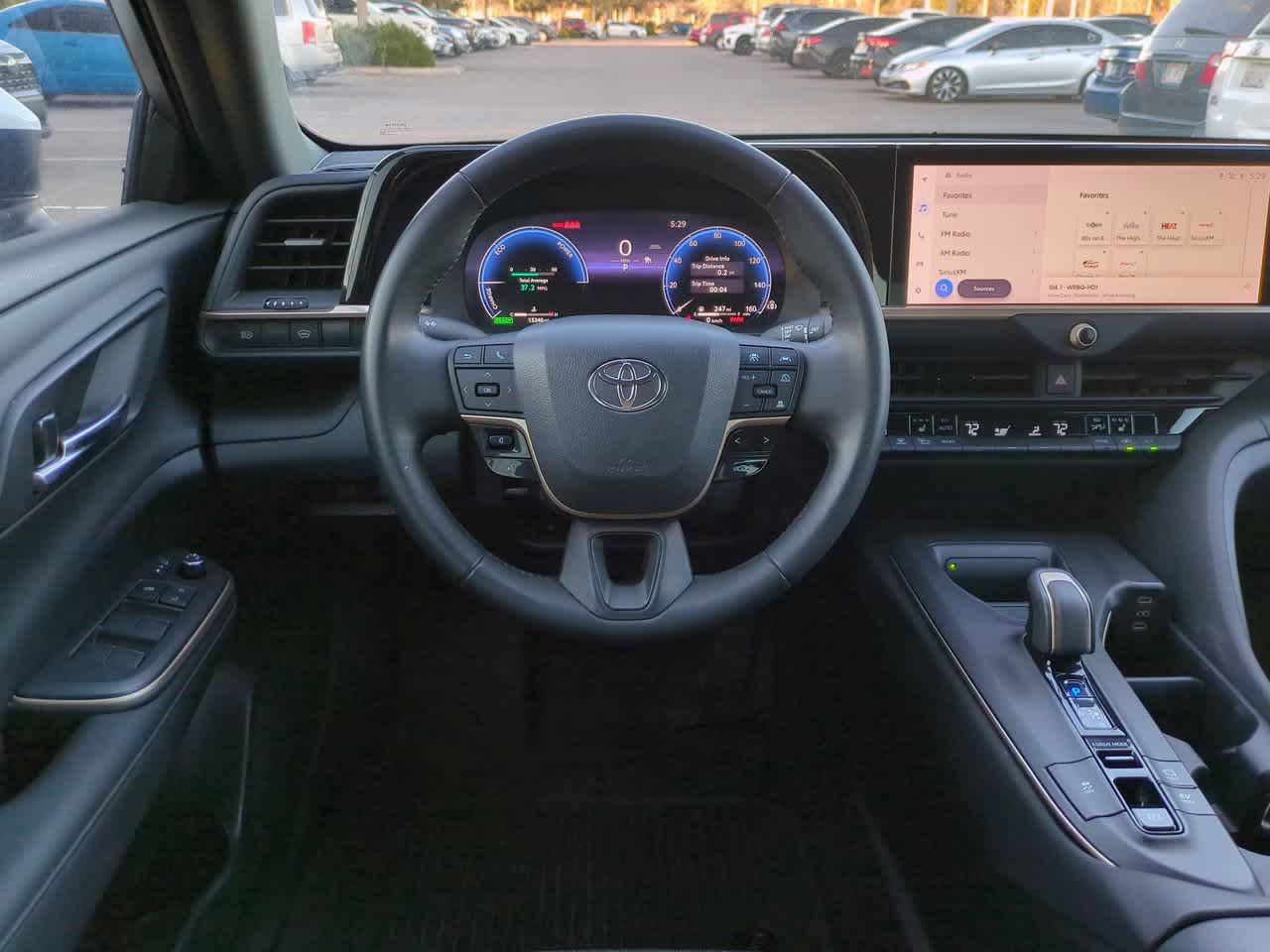 Thumbnail: 2023 Toyota Crown - 15