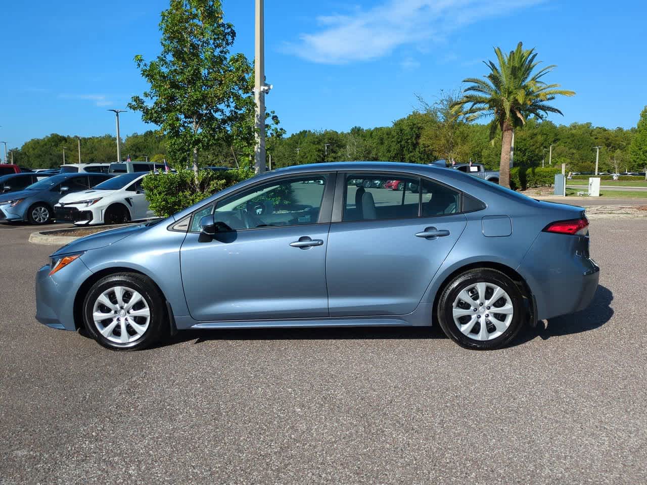 Thumbnail: 2025 Toyota Corolla - 3