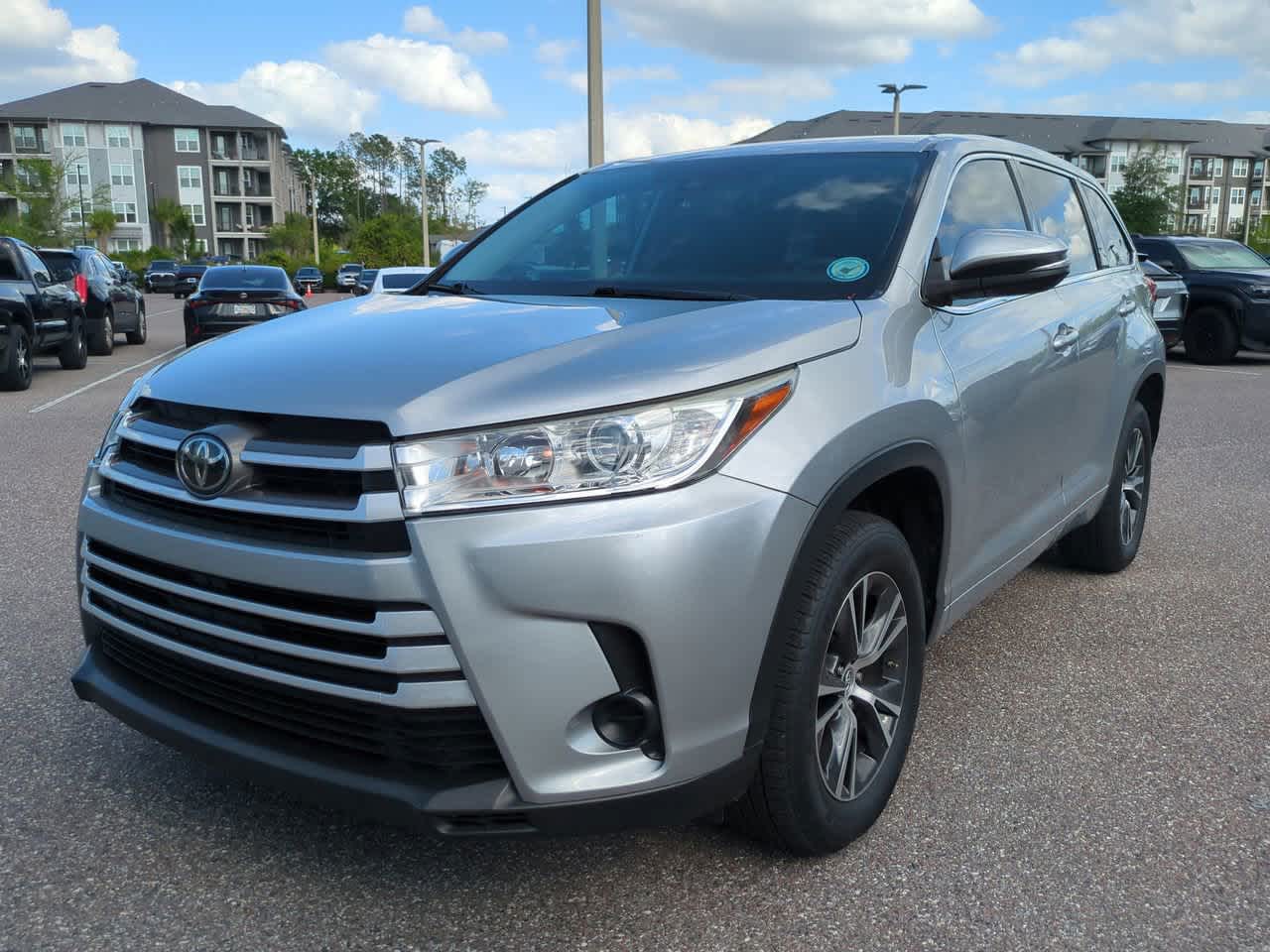 Thumbnail: 2018 Toyota Highlander - 2