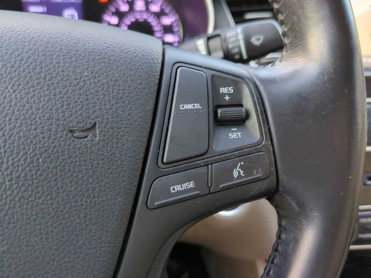 Thumbnail: 2015 Kia Cadenza - 24