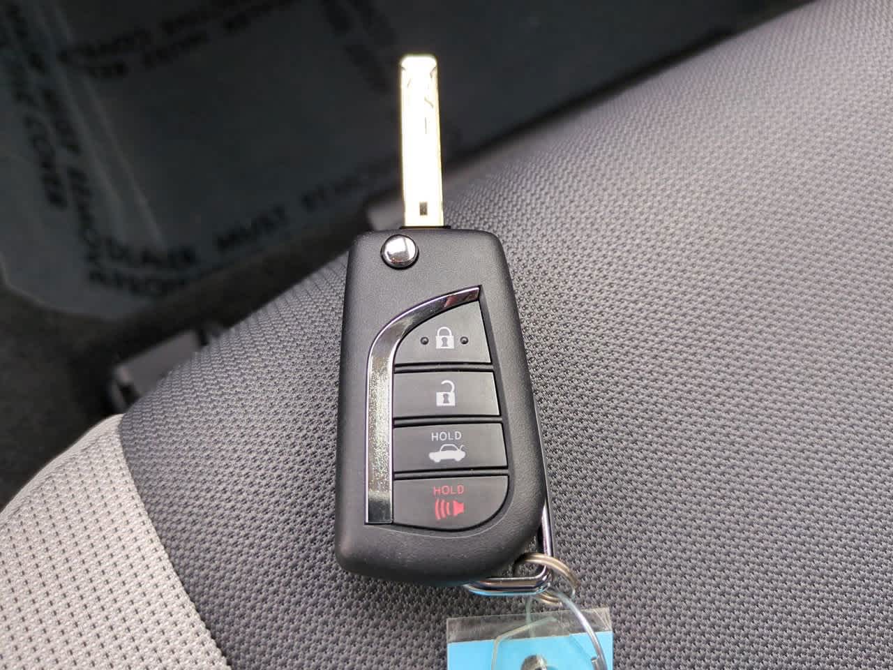 Thumbnail: 2025 Toyota Corolla - 25