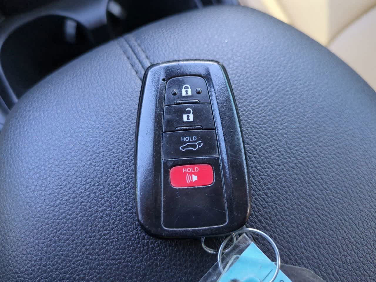 Thumbnail: 2019 Toyota RAV4 - 28