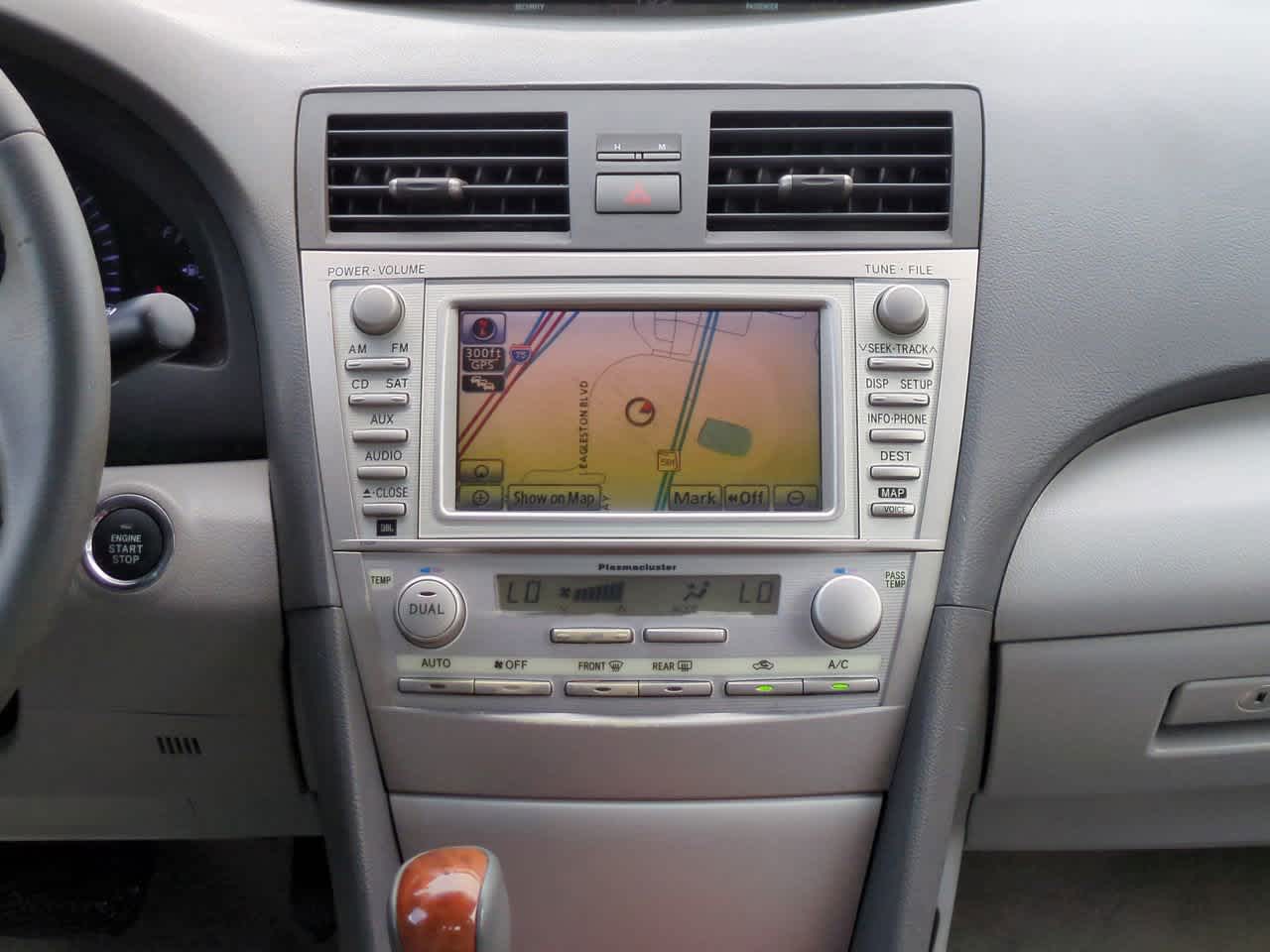 Thumbnail: 2010 Toyota Camry - 17