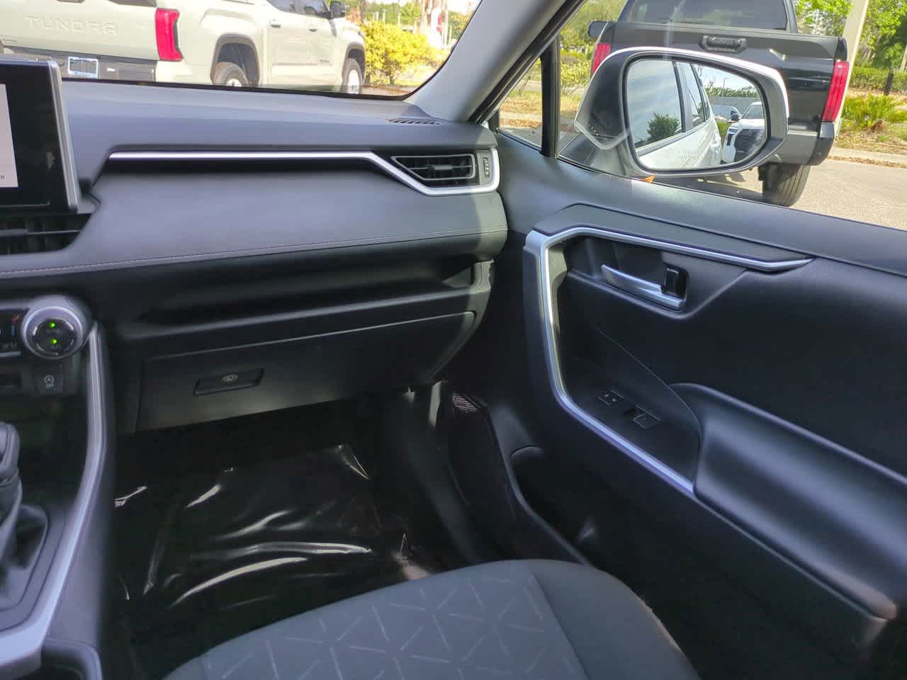 Thumbnail: 2024 Toyota RAV4 - 16