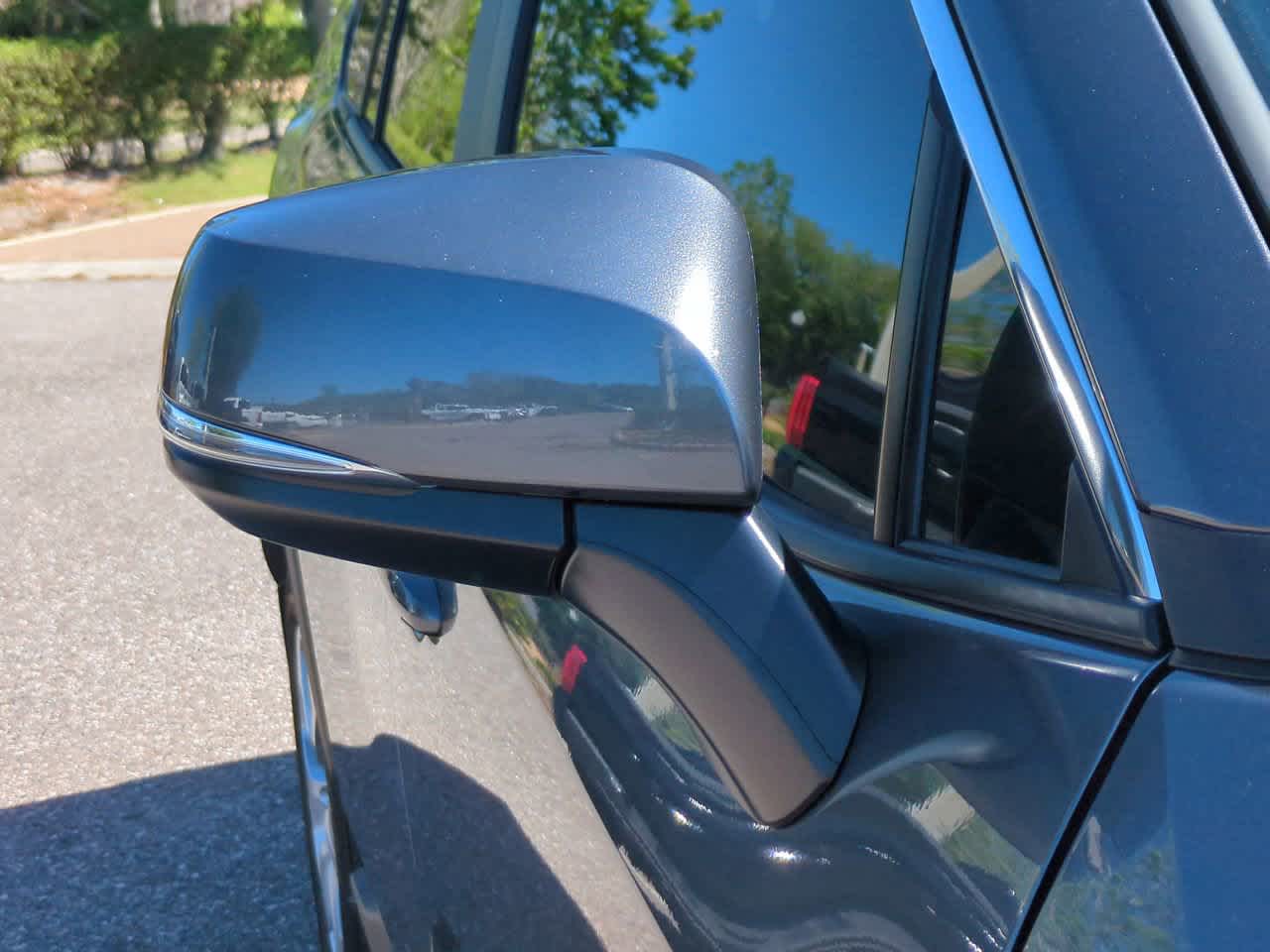 Thumbnail: 2025 Toyota RAV4 - 12