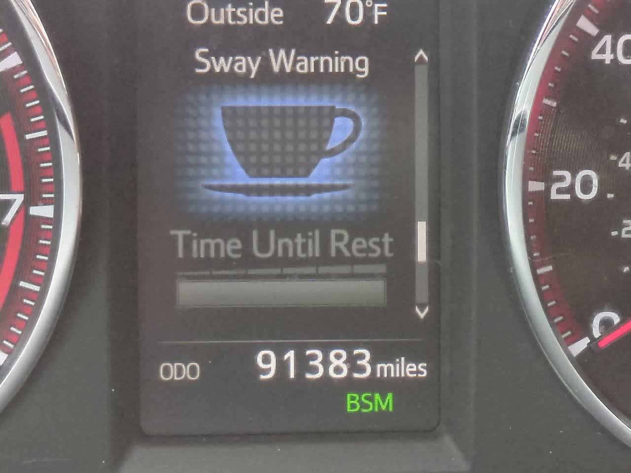 Thumbnail: 2017 Toyota RAV4 - 26