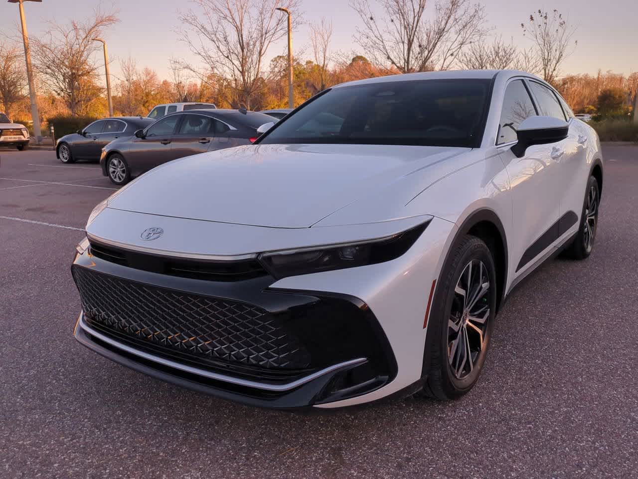 Thumbnail: 2023 Toyota Crown - 2