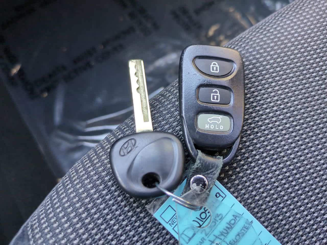 Thumbnail: 2013 Hyundai Veloster - 23