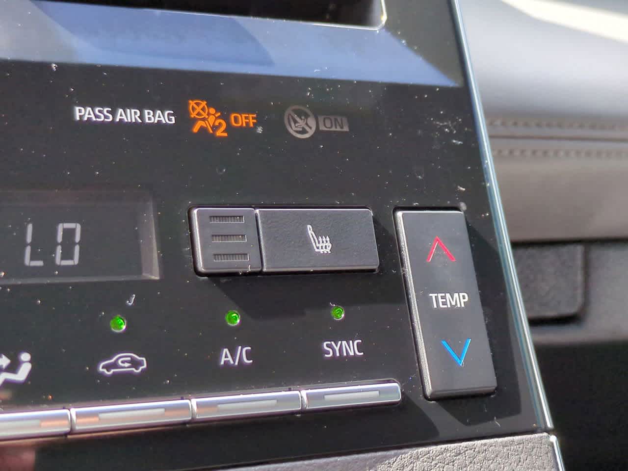Thumbnail: 2021 Toyota Avalon - 21