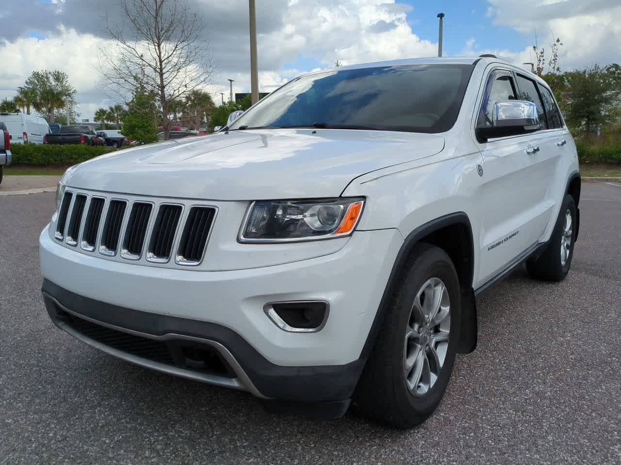 Thumbnail: 2015 Jeep Grand Cherokee - 2