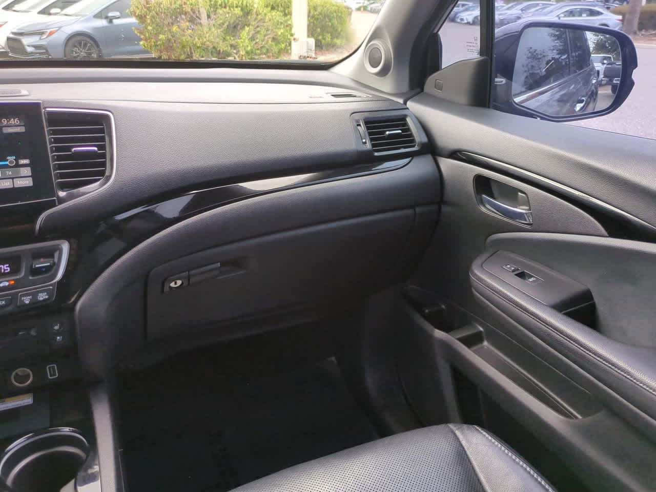 Thumbnail: 2020 Honda Pilot - 17