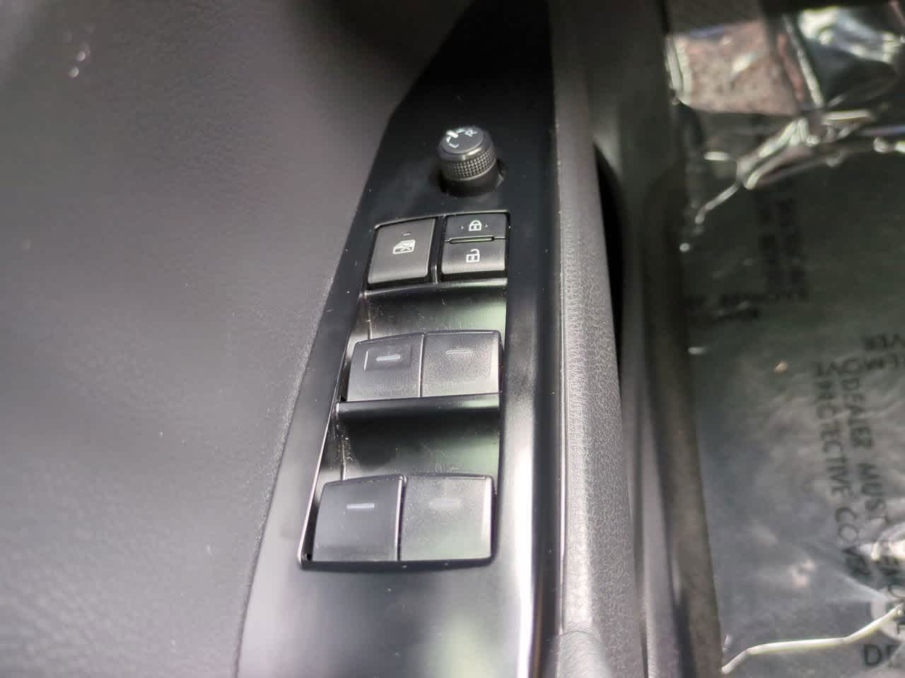 Thumbnail: 2025 Toyota Camry - 21