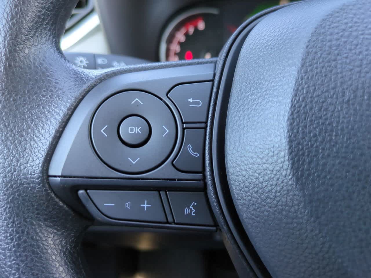 Thumbnail: 2025 Toyota RAV4 - 23