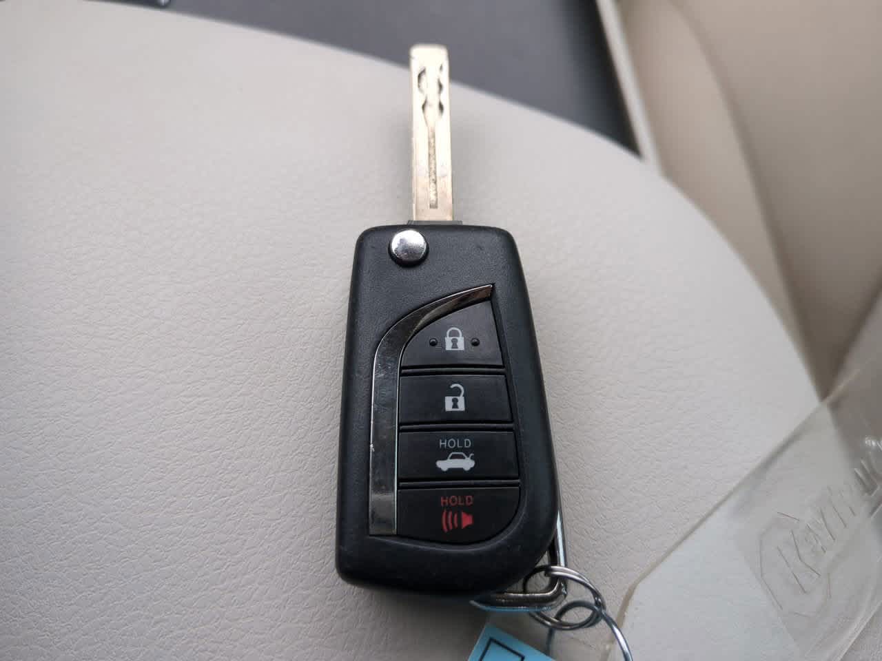 Thumbnail: 2022 Toyota Camry - 25