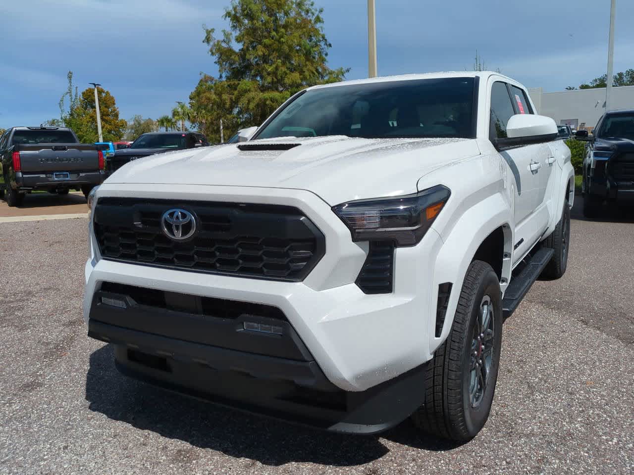 Thumbnail: 2025 Toyota Tacoma - 2