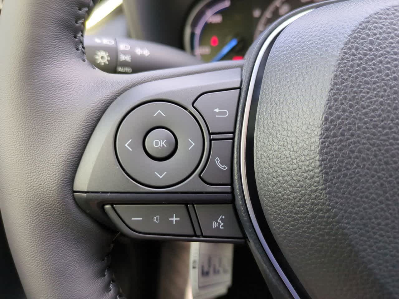 Thumbnail: 2025 Toyota RAV4 - 24