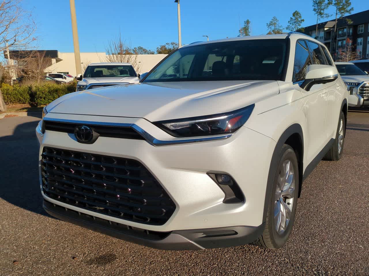 Thumbnail: 2024 Toyota Grand Highlander - 2