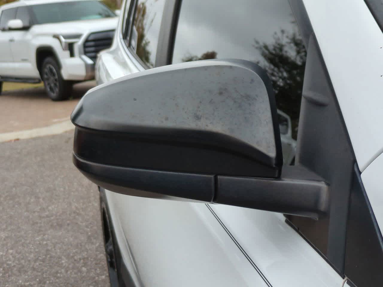 Thumbnail: 2017 Toyota RAV4 - 12