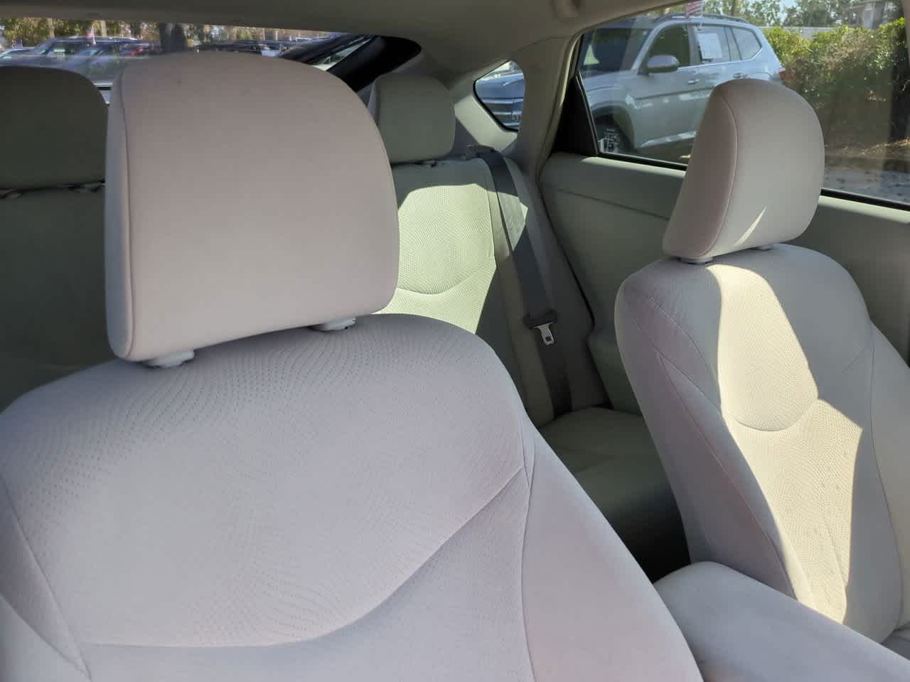 Thumbnail: 2015 Toyota Prius - 7