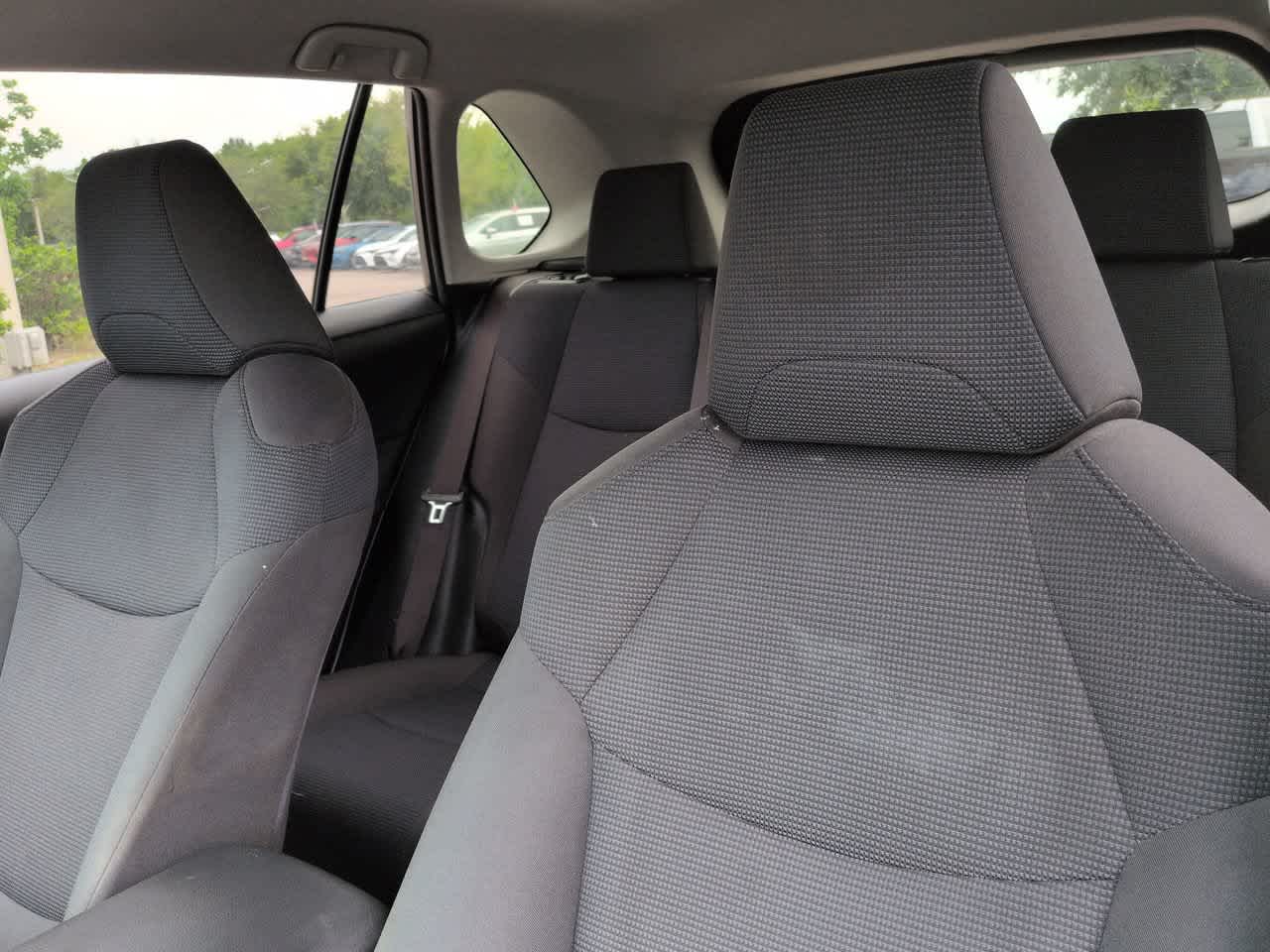 Thumbnail: 2019 Toyota RAV4 - 8