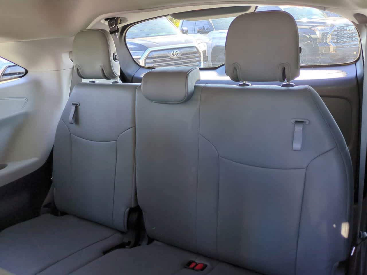 Thumbnail: 2024 Toyota Sienna - 13