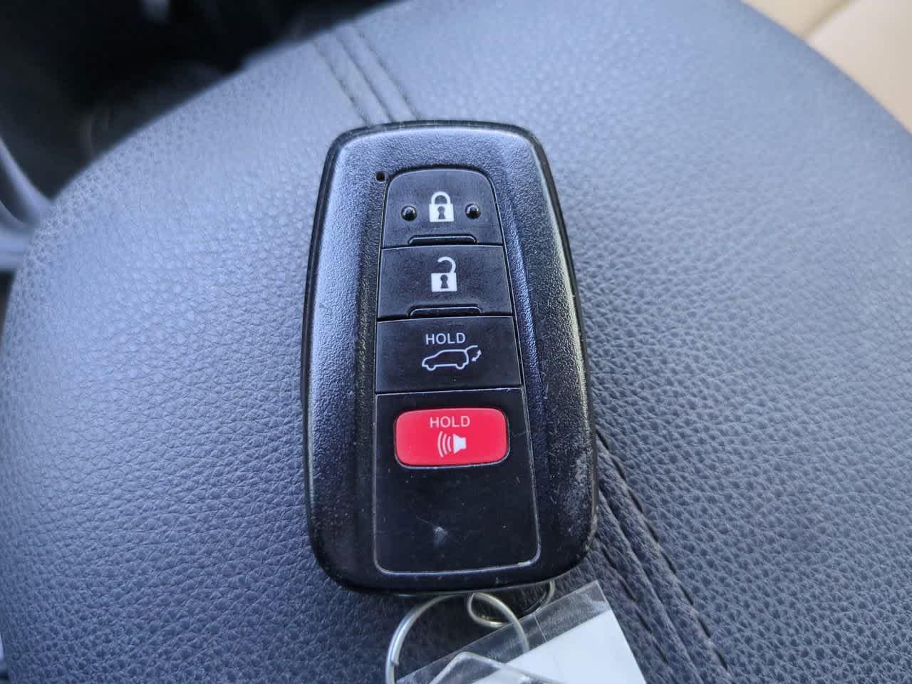 Thumbnail: 2021 Toyota RAV4 - 27