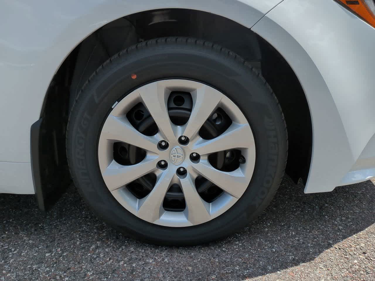 2025 Toyota Corolla LE 11