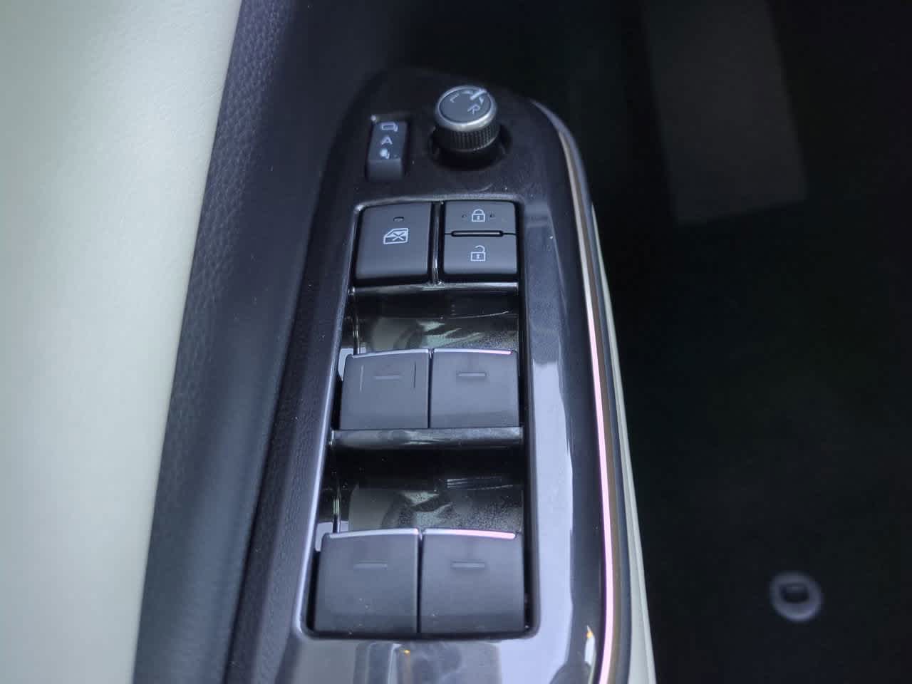 Thumbnail: 2026 Toyota Crown - 23