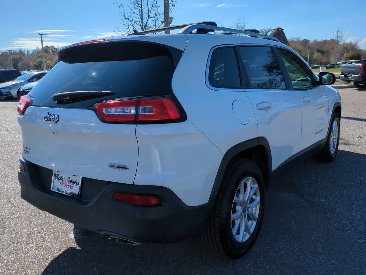Thumbnail: 2015 Jeep Cherokee - 6