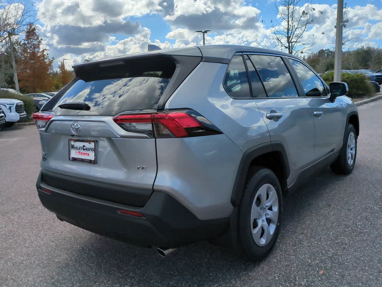 Thumbnail: 2025 Toyota RAV4 - 6