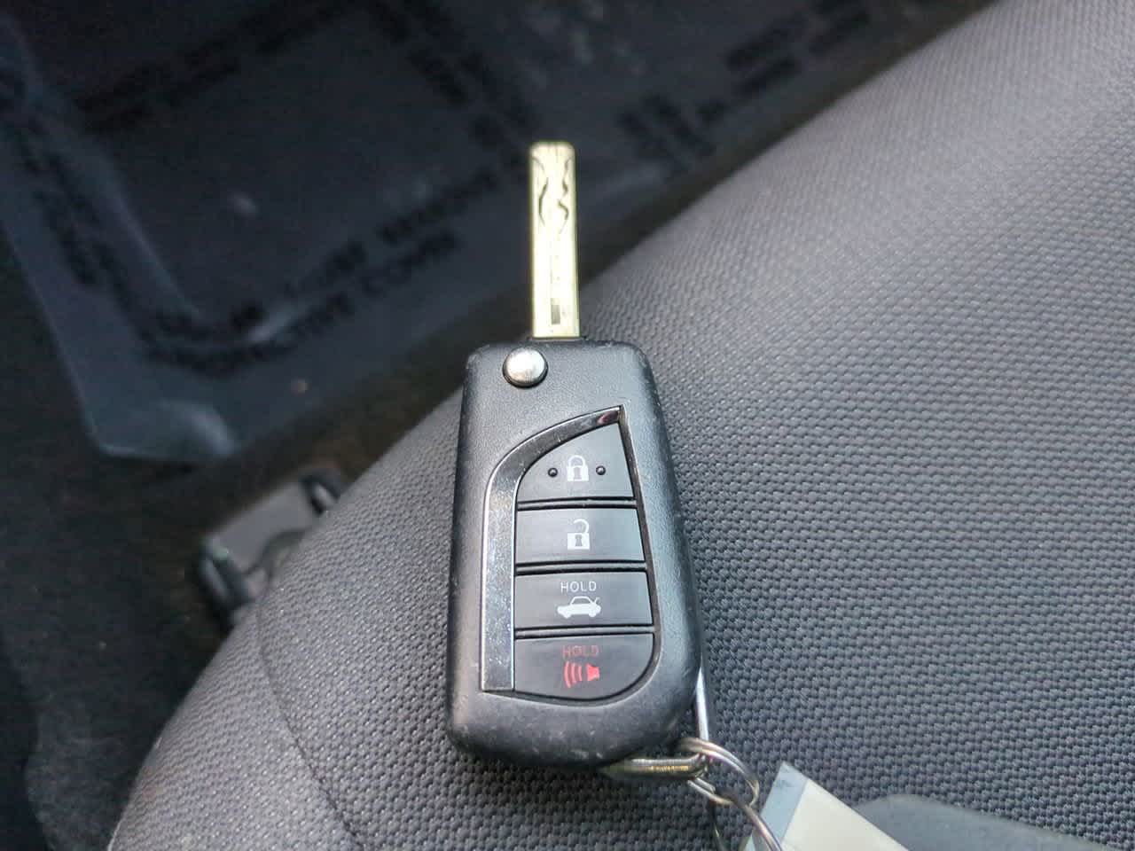 Thumbnail: 2021 Toyota Corolla - 25