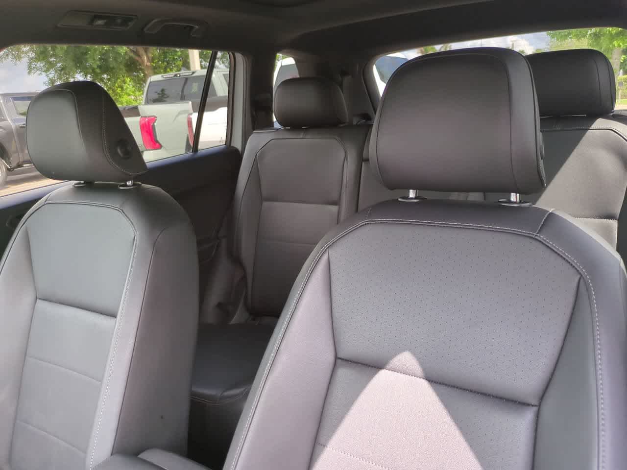 Thumbnail: 2019 Volkswagen Tiguan - 8