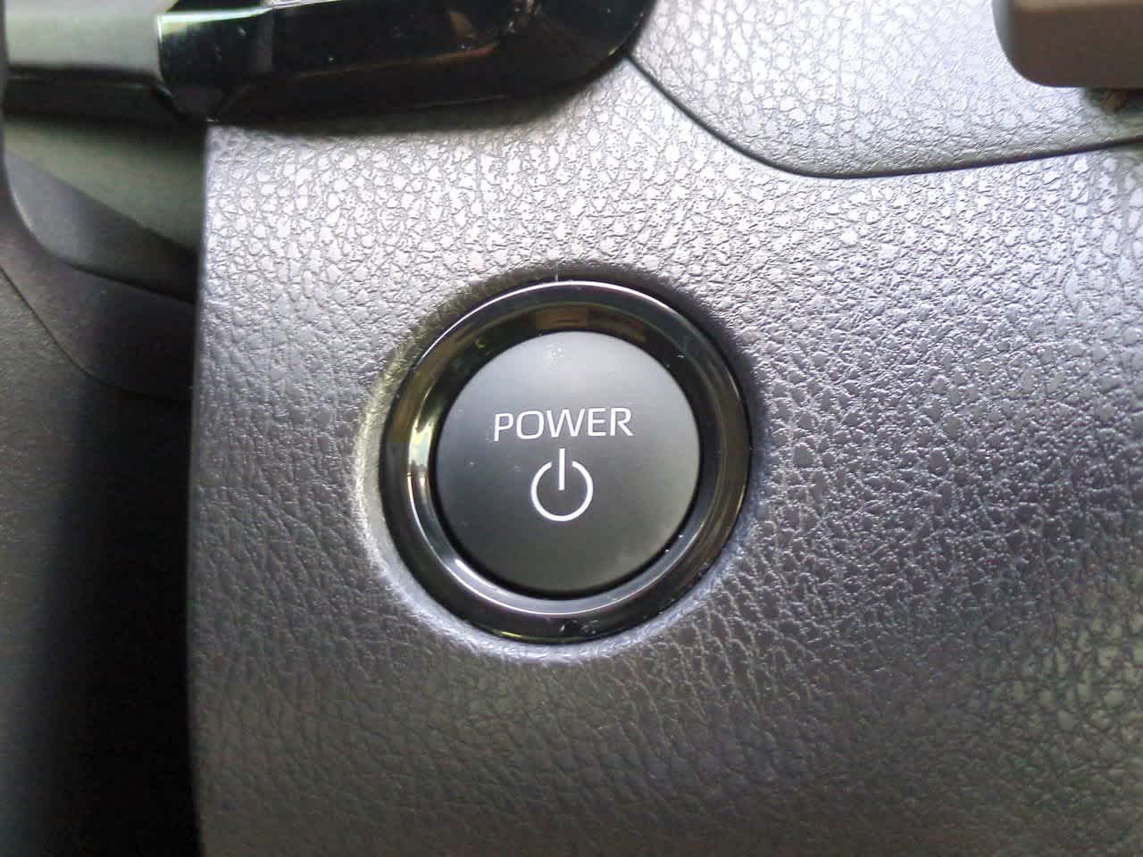 Thumbnail: 2025 Toyota Camry - 25