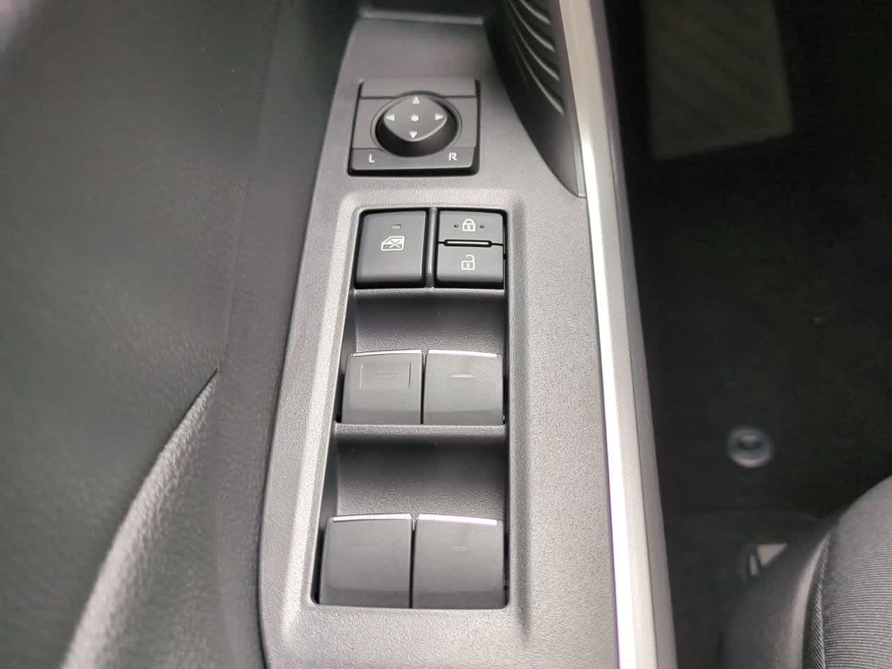 Thumbnail: 2025 Toyota RAV4 - 23