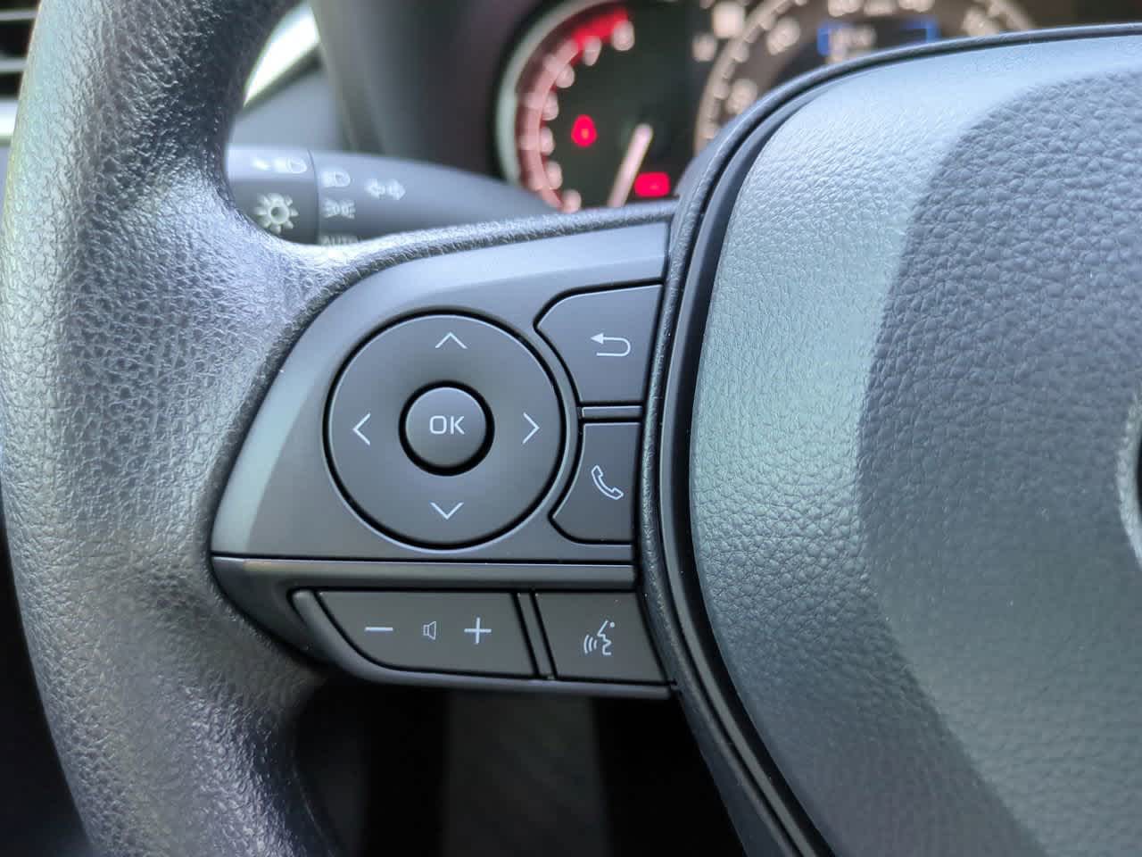 Thumbnail: 2025 Toyota RAV4 - 23