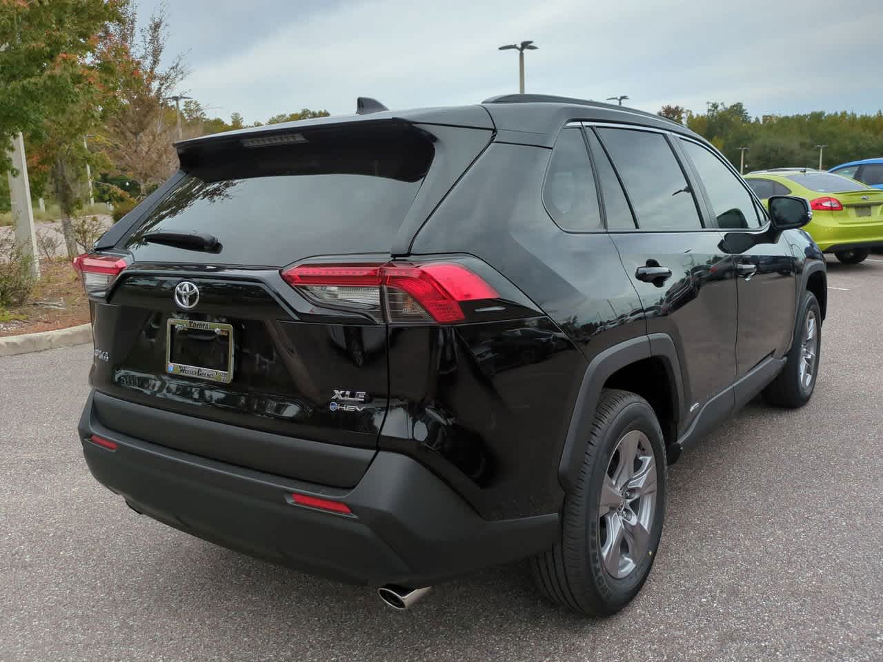 Thumbnail: 2025 Toyota RAV4 - 6