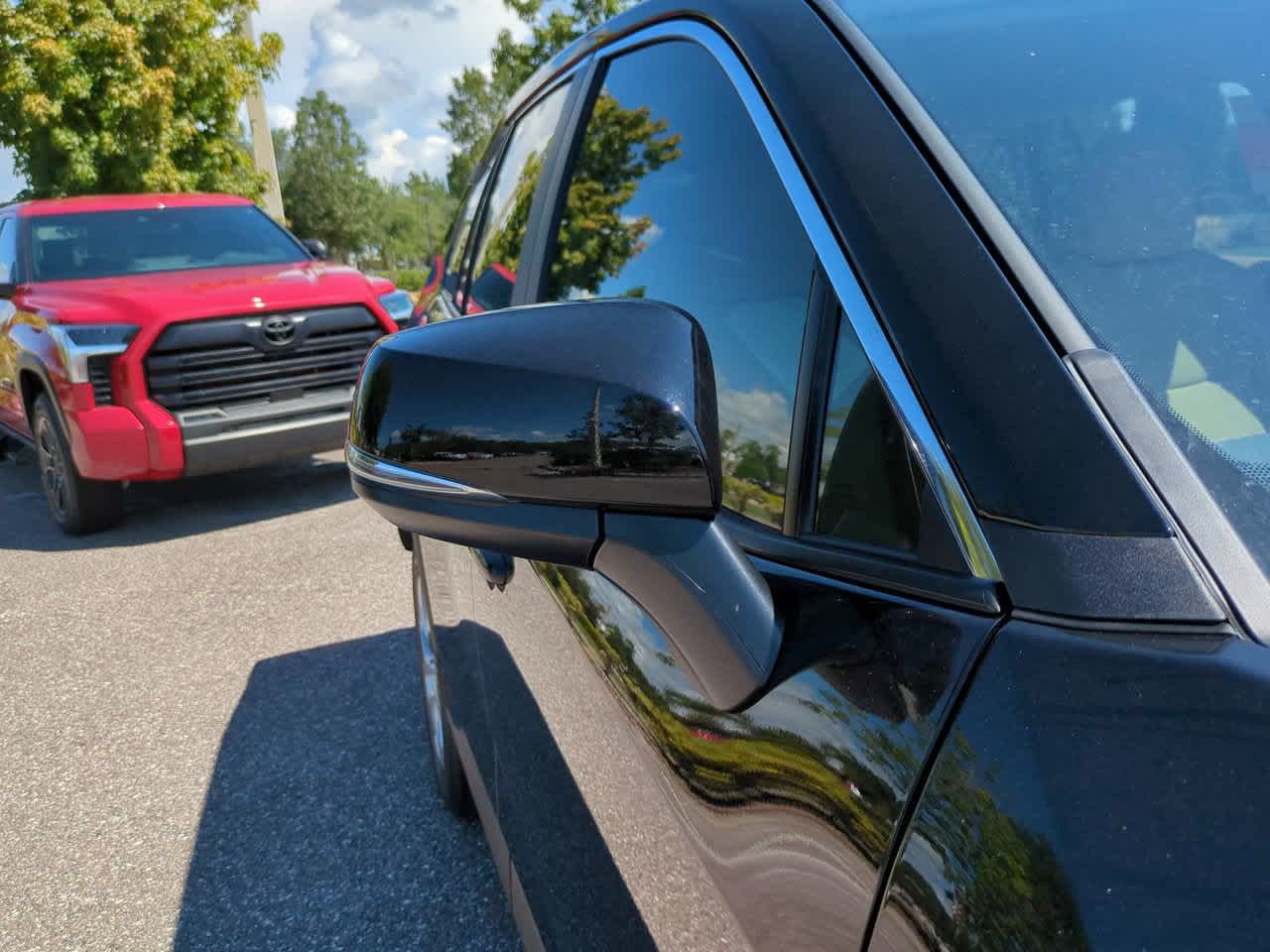 Thumbnail: 2025 Toyota RAV4 - 12