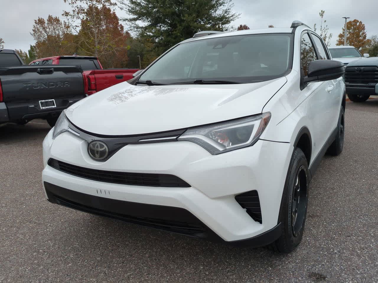Thumbnail: 2017 Toyota RAV4 - 2